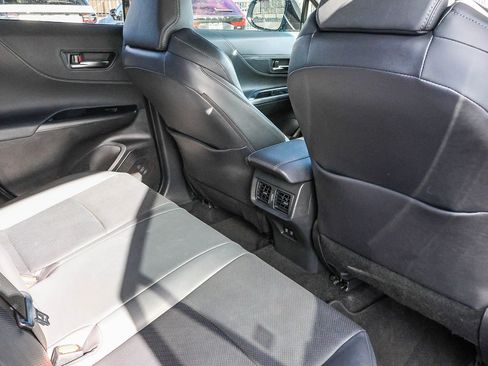 Used 2021 Toyota Venza Limited w/ Advanced Technology Package image 19