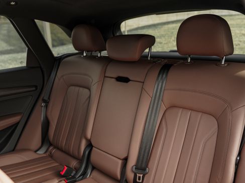 Used 2024 Audi Q5 Premium Plus w/ Premium Plus Package image 24