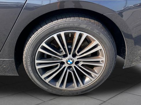 Used 2020 BMW 540i w/ Premium Package RWD image 10
