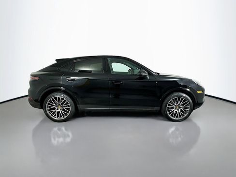 Used 2021 Porsche Cayenne Coupe image 8