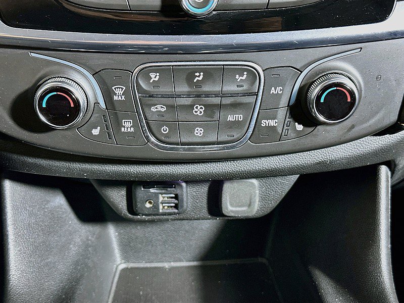 Used 2020 Chevrolet Traverse RS AWD/4WD image 17