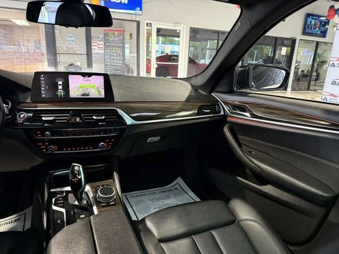 Used 2019 BMW 530i RWD image 28