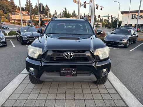 Used 2013 Toyota Tacoma PreRunner w/ TRD Sport Pkg RWD image 2