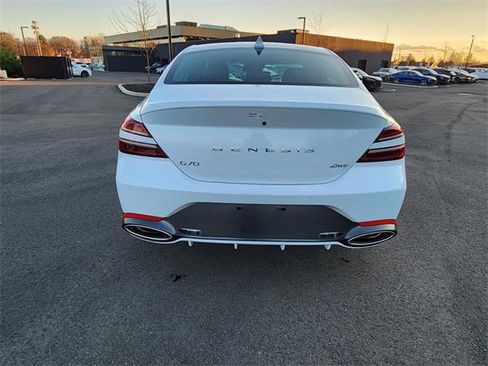Used 2025 Genesis G70 2.5T w/ Sport Prestige Package image 29
