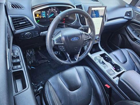 Used 2021 Ford Edge Titanium AWD/4WD image 10