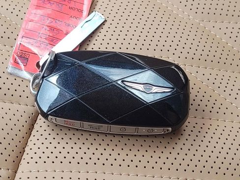 Used 2024 Genesis G90 3.5T image 27