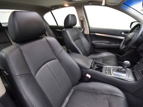 Used 2015 INFINITI Q40 AWD w/ Navigation Package image 18