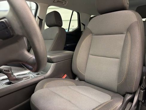 Used 2021 Chevrolet Traverse LS FWD image 14