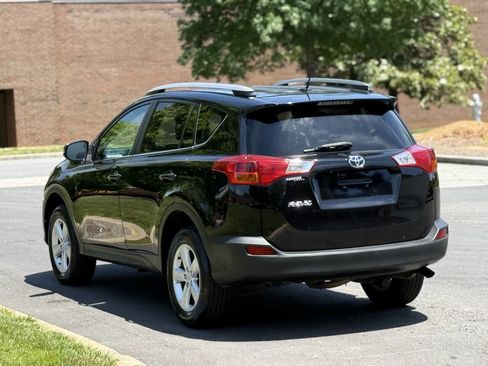 Used 2013 Toyota RAV4 XLE FWD image 9