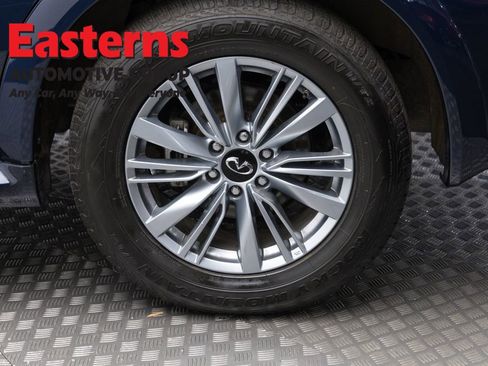 Used 2024 INFINITI QX80 Luxe w/ Cargo Package image 8