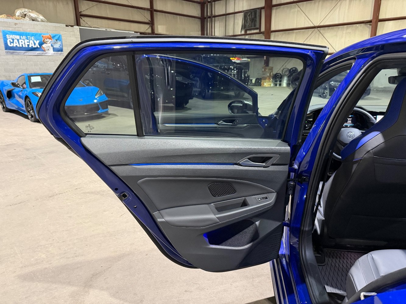 Used 2024 Volkswagen Golf R AWD/4WD image 15