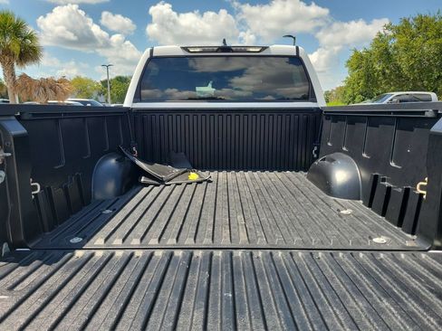 Used 2024 Toyota Tundra Limited AWD/4WD image 29