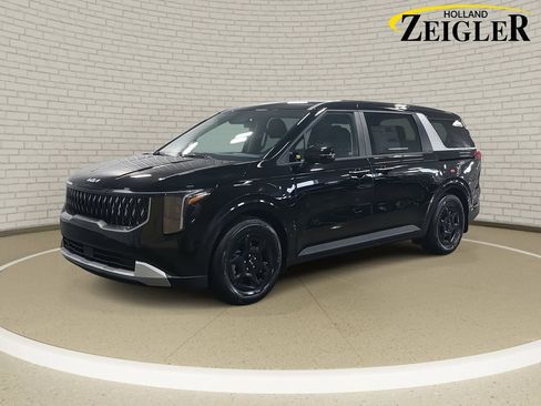 New 2026 Kia Carnival LXS image 1