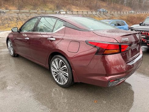 Used 2023 Nissan Altima 2.5 SL image 3