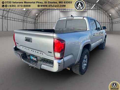 Used 2019 Toyota Tacoma SR5 image 3