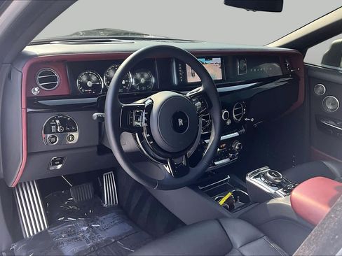 Used 2024 Rolls-Royce Phantom Sedan RWD image 18