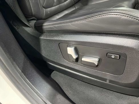 Used 2023 BMW X5 xDrive45e AWD/4WD image 9