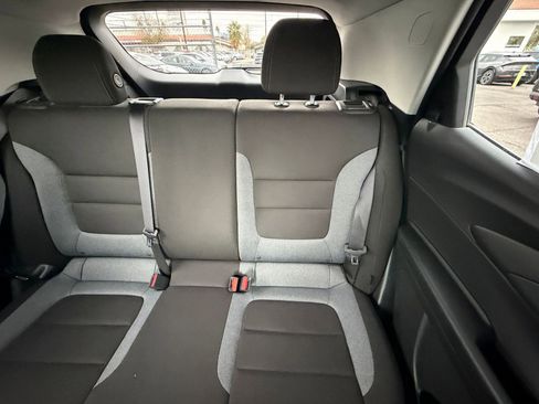 Used 2025 Chevrolet TrailBlazer LT image 35