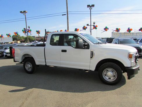 Used 2021 Ford F250 XL w/ Power Equipment Group RWD image 5