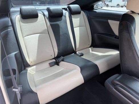 Used 2018 Honda Civic EX-L image 9