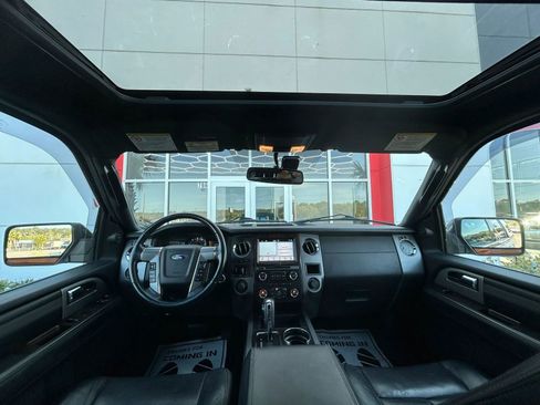 Used 2017 Ford Expedition Platinum image 9