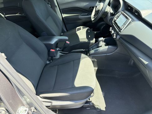 Used 2024 Nissan Kicks S FWD image 11