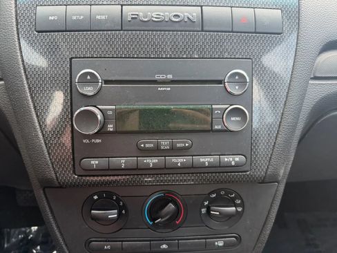 Used 2009 Ford Fusion SE FWD image 22