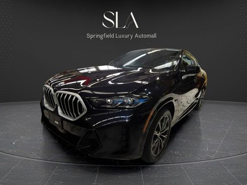 Used 2025 BMW X6 xDrive40i w/ Climate Comfort Package AWD/4WD image 4