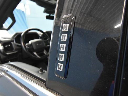 Used 2022 Ford F150 Platinum w/ Equipment Group 701A High image 4