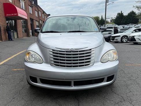 Used 2006 Chrysler PT Cruiser Touring FWD image 2
