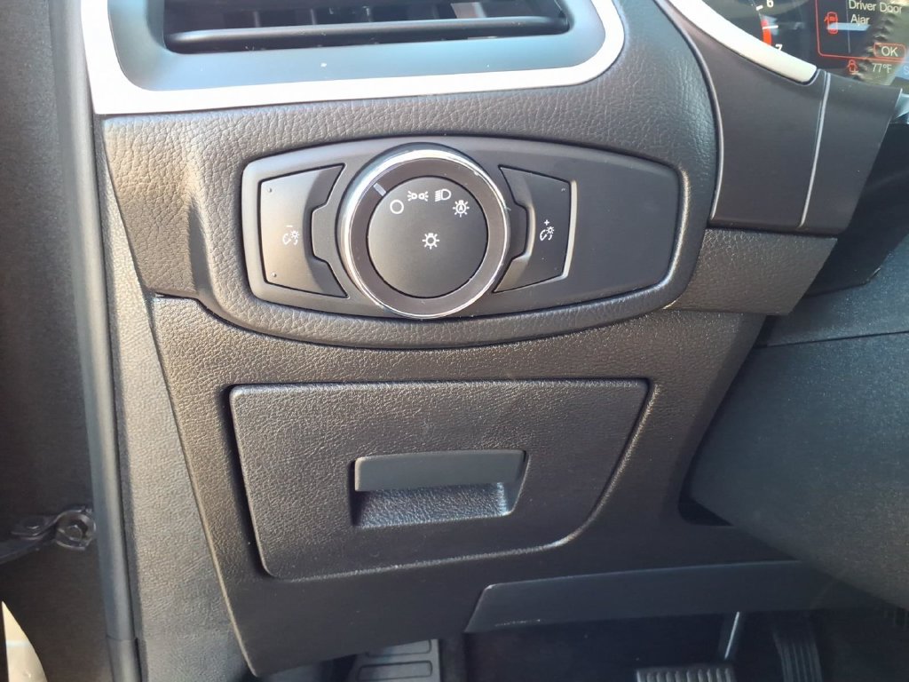 Used 2016 Ford Edge SEL w/ Cargo Accessory Package FWD image 12