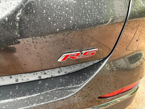 Used 2023 Chevrolet Equinox RS FWD image 23