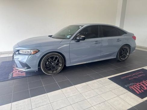 Used 2024 Honda Civic Sport image 1