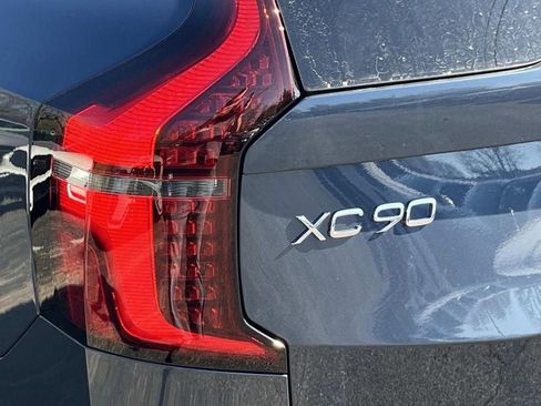 New 2026 Volvo XC90 B6 Ultra image 10