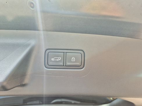 Certified 2025 Hyundai Santa Fe Limited FWD image 10