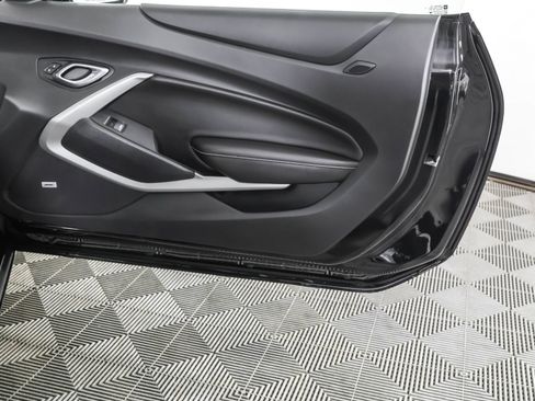 Used 2017 Chevrolet Camaro LT image 43