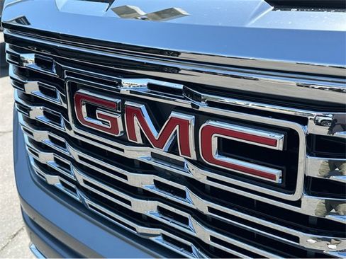 New 2025 GMC Sierra 1500 Denali w/ Denali Reserve Package image 38