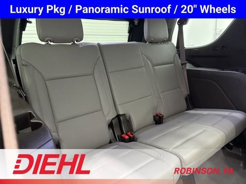 Used 2023 Chevrolet Tahoe LT w/ Luxury Package AWD/4WD image 14
