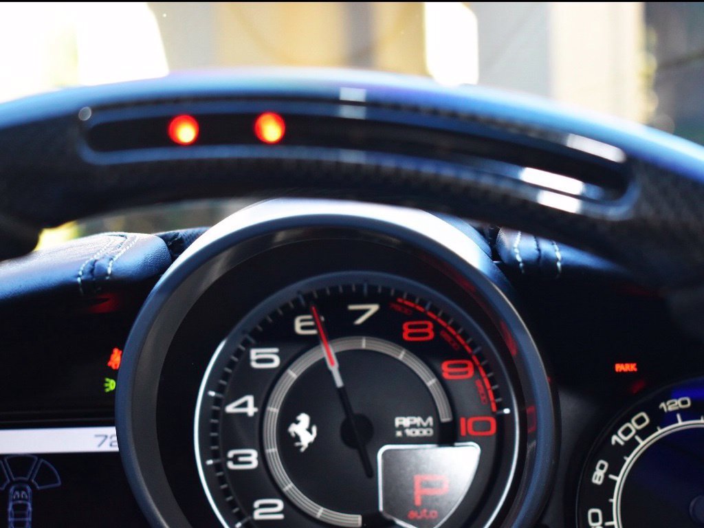 Used 2018 Ferrari California T RWD image 49