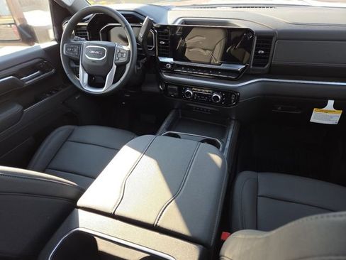New 2025 GMC Sierra 2500 SLT w/ SLT Premium Package AWD/4WD image 32