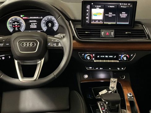 Used 2024 Audi Q5 e Premium Plus AWD/4WD image 20