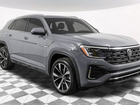 Used 2025 Volkswagen Atlas Cross Sport SEL Premium R-Line AWD/4WD image 15