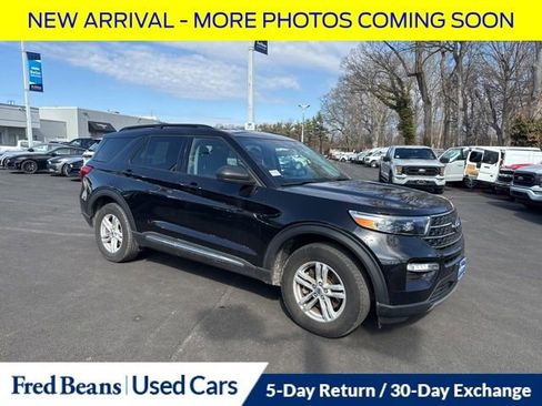 Used 2022 Ford Explorer XLT w/ Equipment Group 202A AWD/4WD image 1