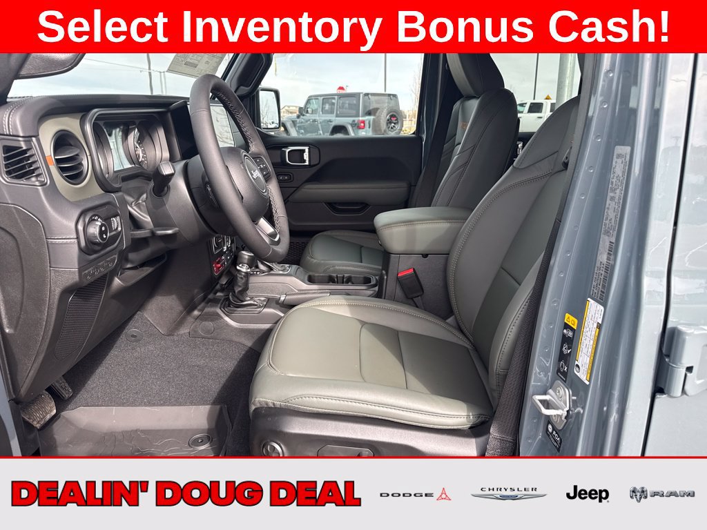 New 2026 Jeep Gladiator Mojave w/ Safety Group AWD/4WD image 25