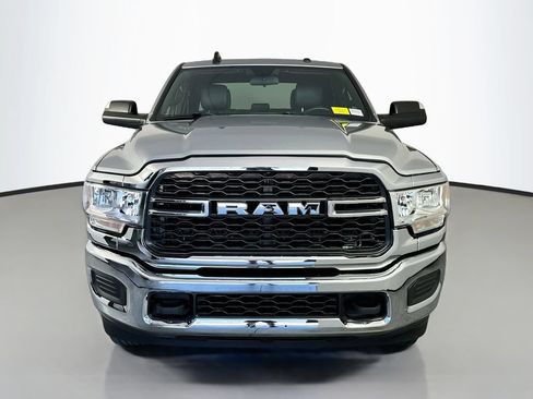 Used 2022 RAM 2500 Tradesman w/ Chrome Appearance Group AWD/4WD image 2
