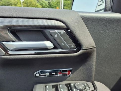 New 2026 GMC Sierra 1500 AT4 w/ Technology Package image 19