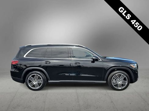 Used 2024 Mercedes-Benz GLS 450 4MATIC image 9
