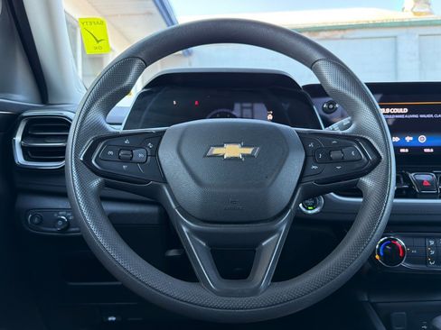 Used 2025 Chevrolet TrailBlazer LT AWD/4WD image 20