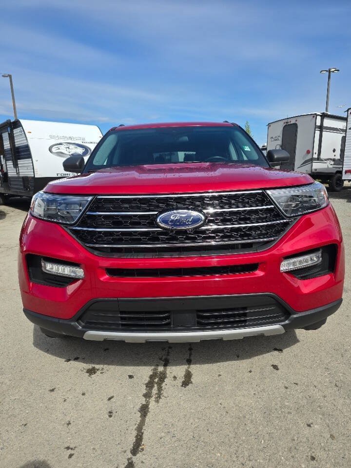 Used 2021 Ford Explorer XLT w/ Equipment Group 202A AWD/4WD image 6