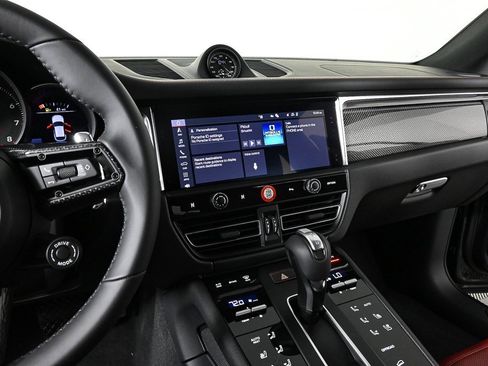 New 2026 Porsche Macan GTS image 14